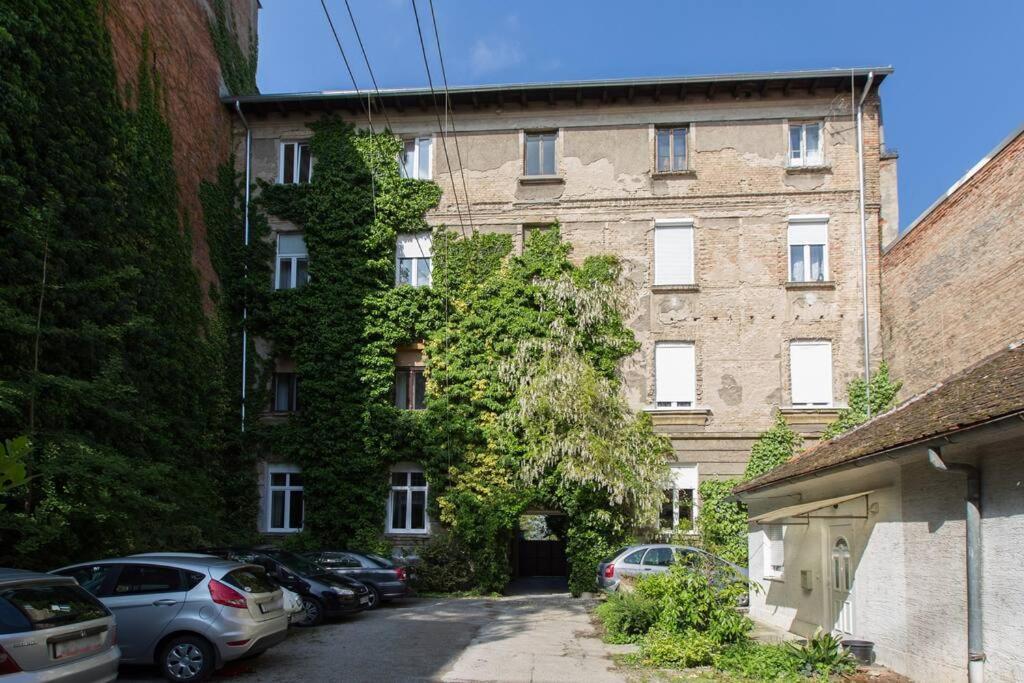 ✯Genius Apartment✯Fullyequipped✯Parking Загреб Екстер'єр фото